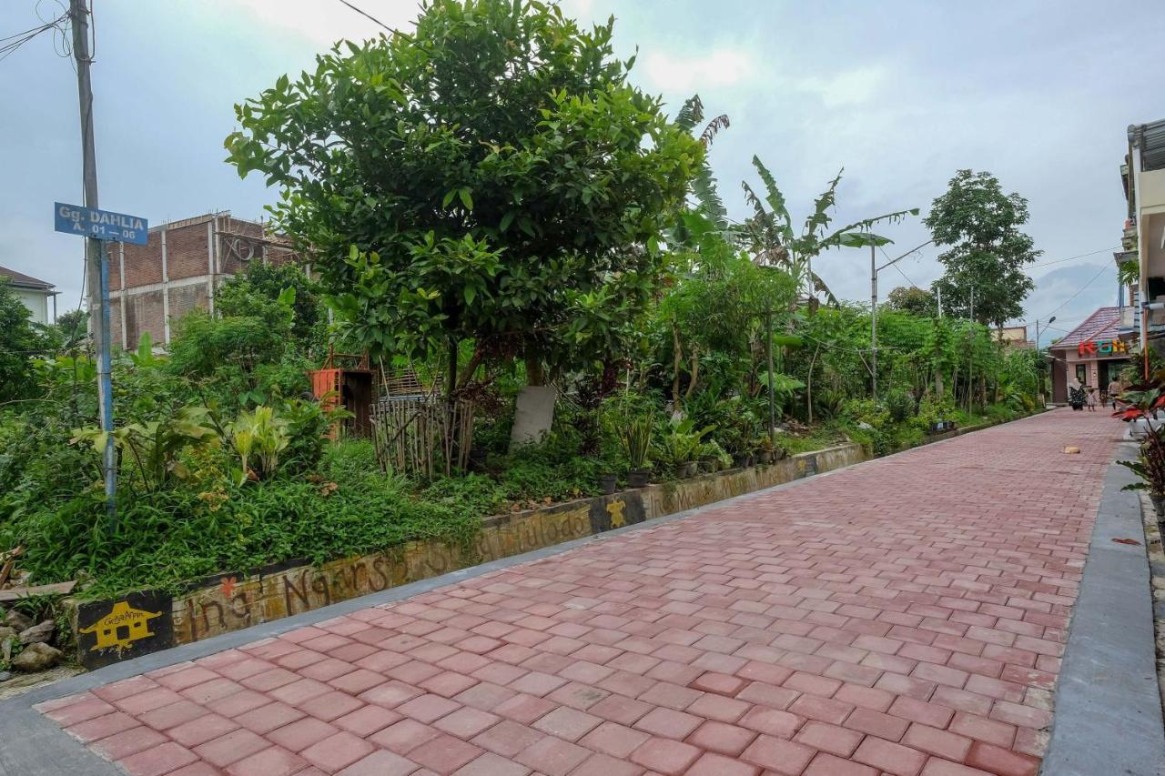 OYO 90516 RGH Syariah Argopeni Hotel Kalianget Bagian luar foto