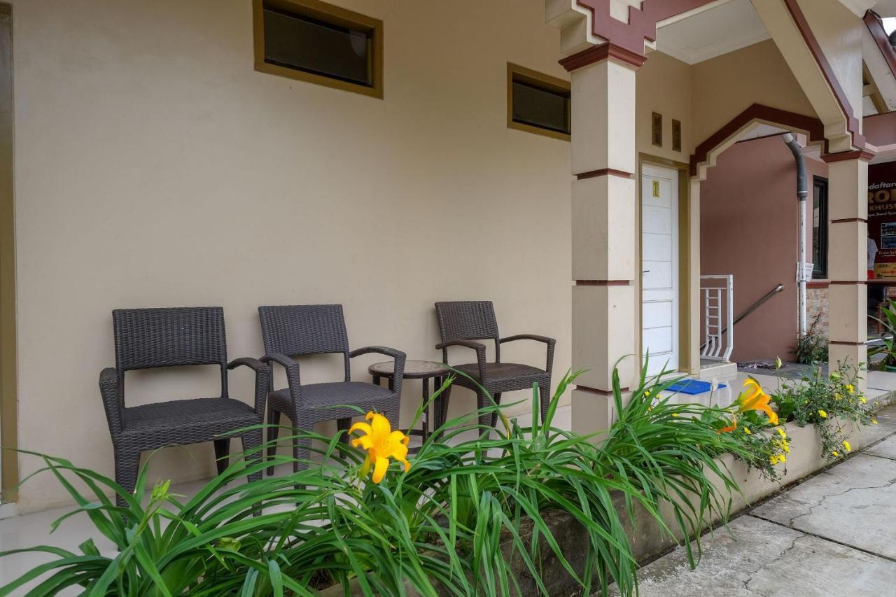 OYO 90516 RGH Syariah Argopeni Hotel Kalianget Bagian luar foto